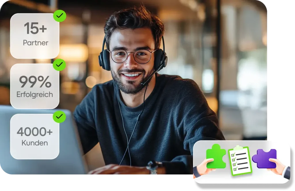 Callcentermitarbeiter der sich über die positive Entwicklung mit unserer Lösung freut: dank mehr als 15 Partner, unzähligen erfolgreichen Projekten und mehr als 4000 Kunden